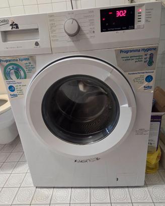 Lavatrice Beko 7 kg 1200 giri (Modello WCX71231W)