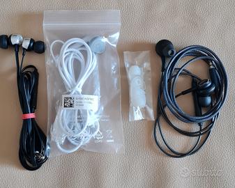 Auricolari Samsung ed Lg con ricambi 