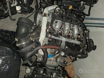 Motore Peugeot 4007 2.2 hdi 156cv 115kw