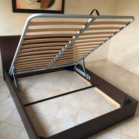 Letto contenitore + 2comodini 1cassettiera GRATIS