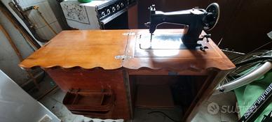 mobie e macchina da cucire