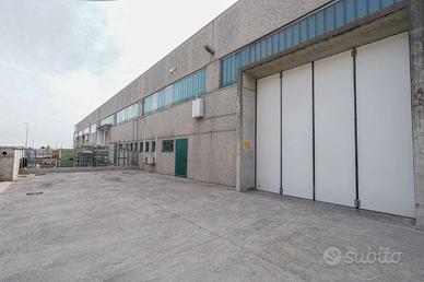 CAPANNONE A BONATE SOPRA