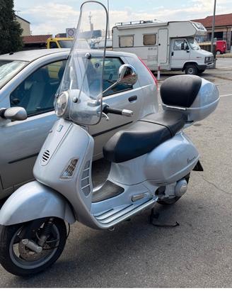 Vespa 125 gts