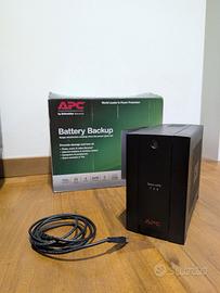 APC Back-UPS 700 Gruppo di Continuità