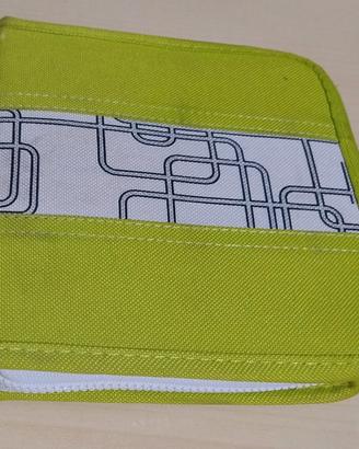 Porta CD IKEA con cerniera