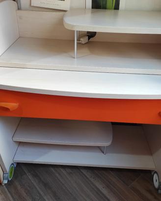 Scrivania con sedia girevole Moretti Compact 
