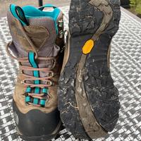 Scarponi north face misura 38/39