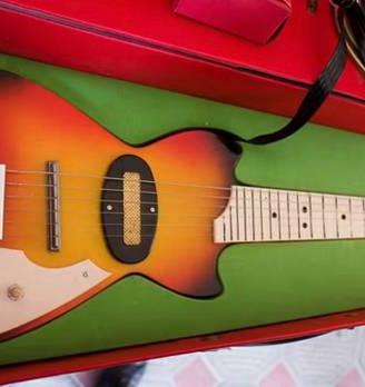 chitarra giocattolo vintage guitar toy