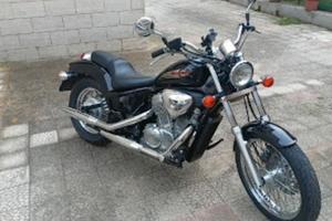Honda Shadow 600 (1999) – Condizioni Eccellenti
