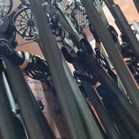 Racchette a stantuffo per piccioni