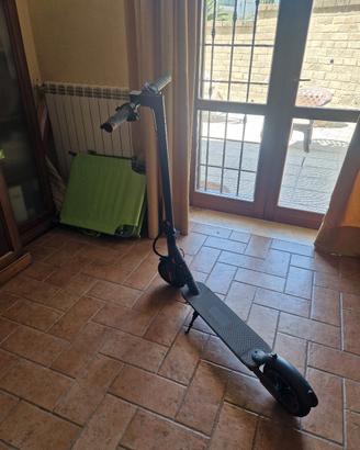 monopattino elettrico 300w 