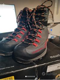 scarponi da alpinismo donna taglia 39.5