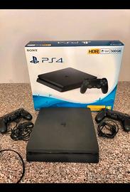 PS4 boxata con 2 controller PlayStation 4