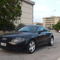 Audi TT 1.8 Turbo 180 CV – 1999 – da rivedere