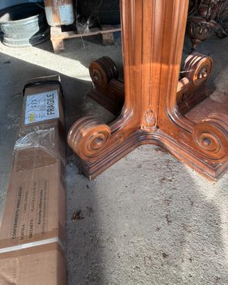 Tavolo in legno