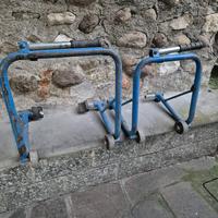 Set completo cavalletti per moto