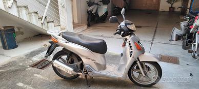 Honda SH 150 del 2001