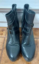Stivaletto nero donna