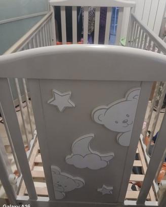 Lettino per bambini e 2 materassi