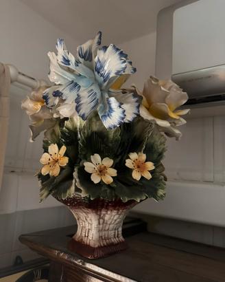 Cesto floreale porcellana Capodimonte Italia