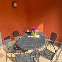 Tavolo in ferro ovale allungabile