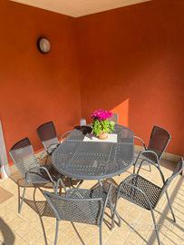 Tavolo in ferro ovale allungabile