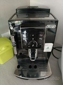 macchina del caffè automatico DeLonghi