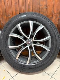 Pneumatici 225/60/16 con cerchi