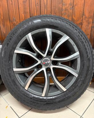 Pneumatici 225/60/16 con cerchi