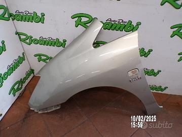 PARAFANGO ANTERIORE SINISTRO COROLLA VERSO 2002