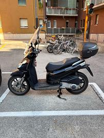 Piaggio Carnaby 200 - 2007