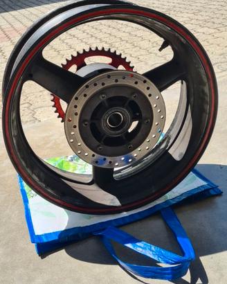 Cerchione Posteriore moto YAMAHA usato,