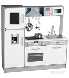 Cucina gioco in legno con accessori 