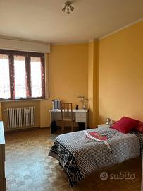 Luminosa stanza per studentessa