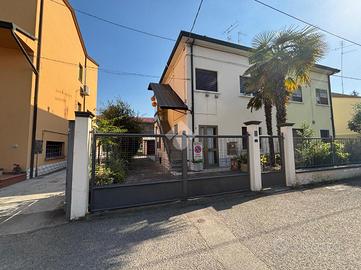 2 LOCALI A ALFONSINE