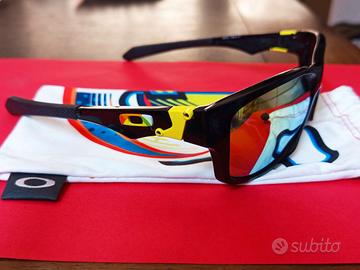 Occhiali da sole Oakley Jupiter Squared 9135-11 Po