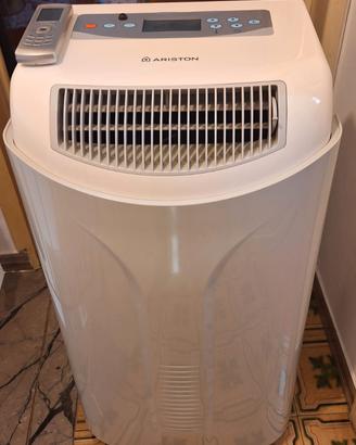 Condizionatore mobile Ariston A-MP08-CBN perfetto