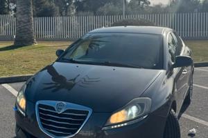 Lancia delta 1.6 diesel 2012