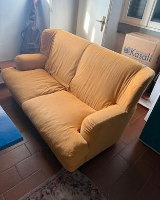 Divano 2 posti usato