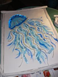 quadro con medusa disegnata e decorata