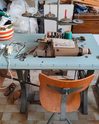 macchina tagliacuci industriale Union Special
