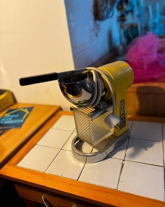Grattugia elettrica  vintage gialla