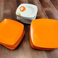 Servizio piatti in ceramica per 12 persone 