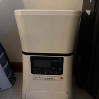 Distributore automatico cibo