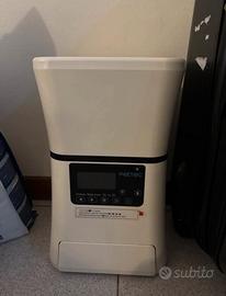 Distributore automatico cibo