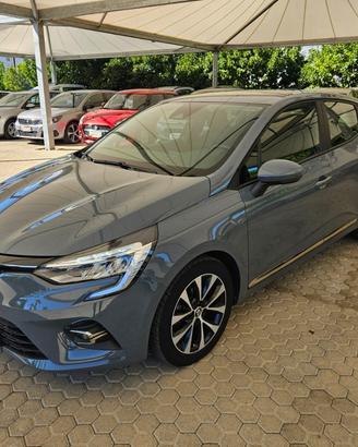 RENAULT Clio TCe 12V 100 CV 5p. Zen