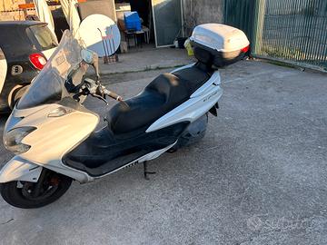 Yamaha majesty 400