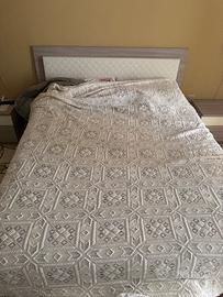 Coperta fatta a mano all'uncinetto