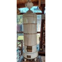 stufa antica bianca maiolica