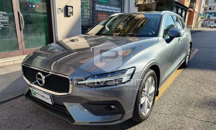 VOLVO V60 B4 Geartronic Momentum Business Pro